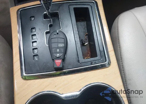 2008 Chrysler 300 Limited from USA, damaged, VIN 2C3KA33G48H169983